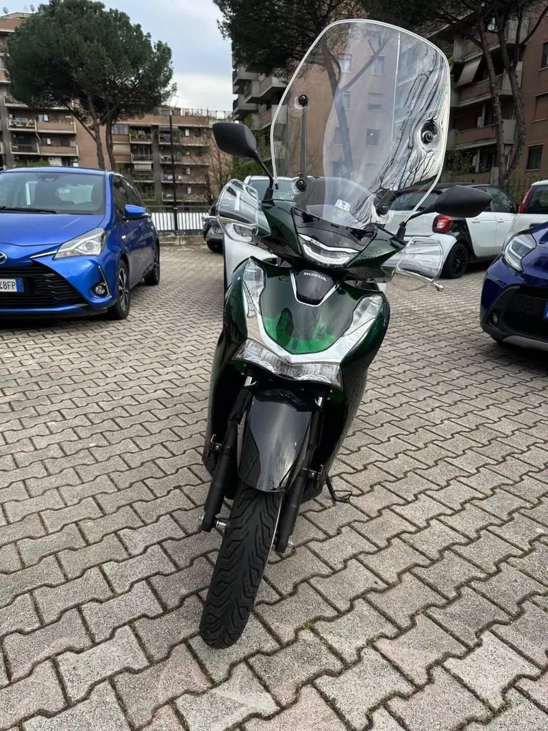 Honda SH 150 Vetro (2026) (2)
