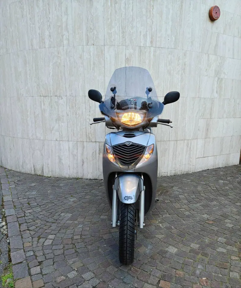 Honda SH 150 (2000 - 06) (3)