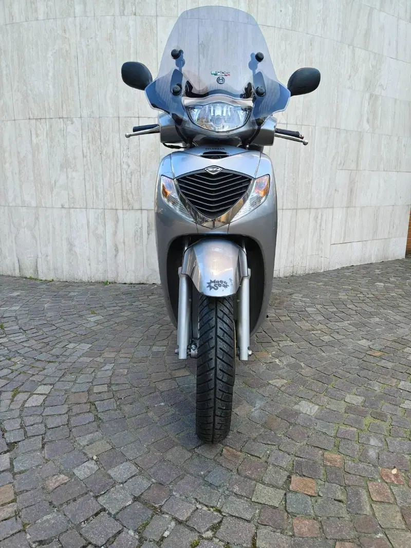 Honda SH 150 (2000 - 06) (4)