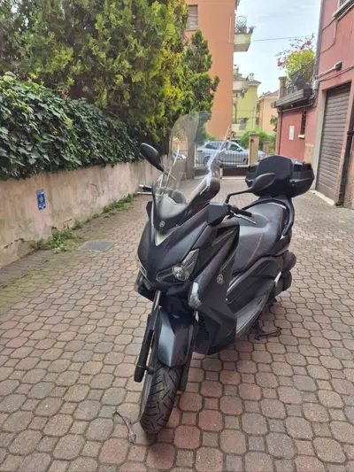 Yamaha X-Max 250 (2014 - 16) usata