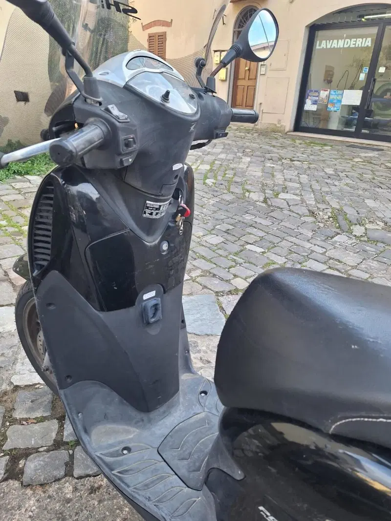 Honda SH 150i (2005 - 08) (8)