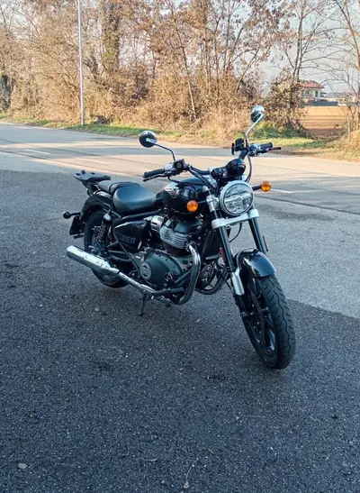 Royal Enfield Super Meteor 650 (2023 - 26) usata