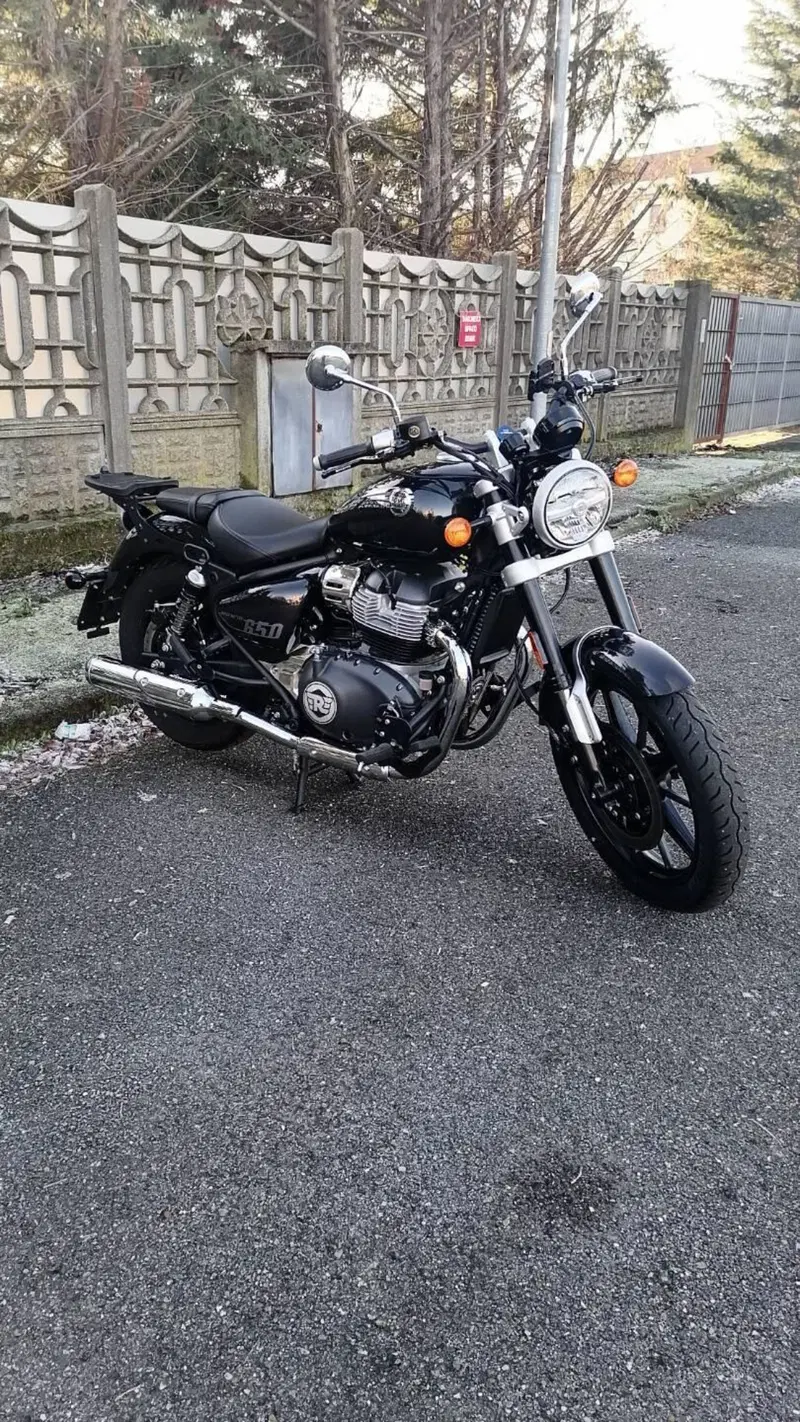 Royal Enfield Super Meteor 650 (2023 - 26) (2)