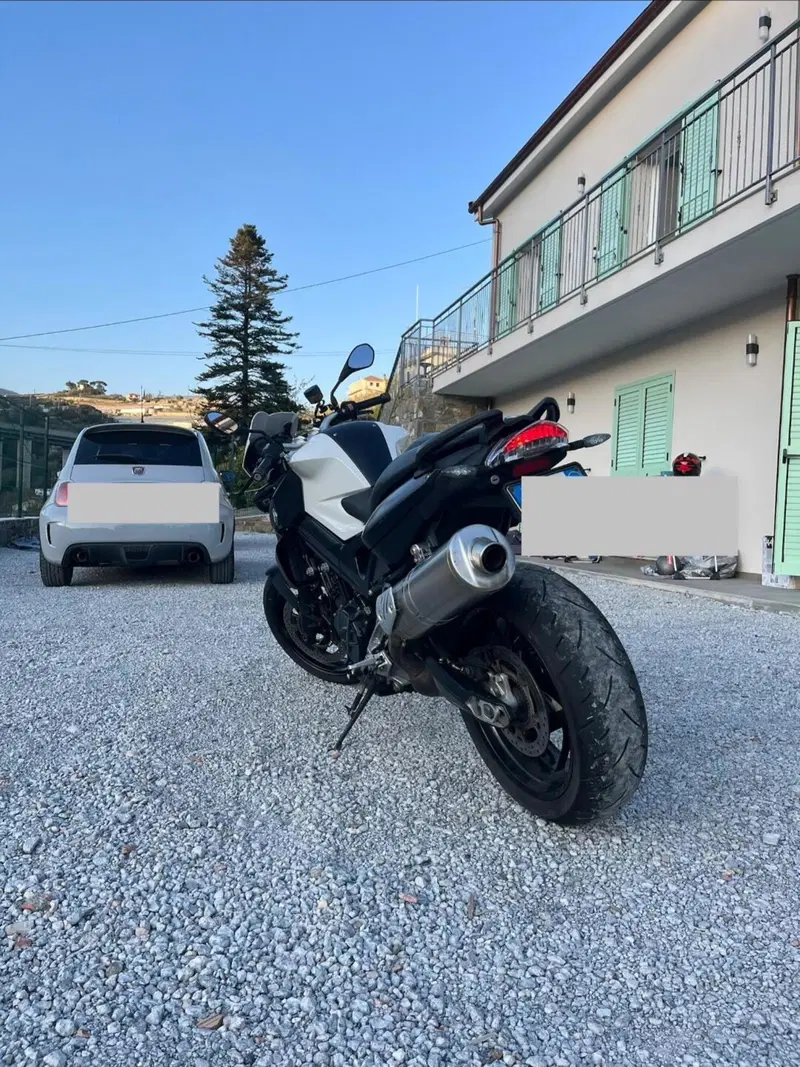 Bmw F 800 R (2009 - 11) (4)