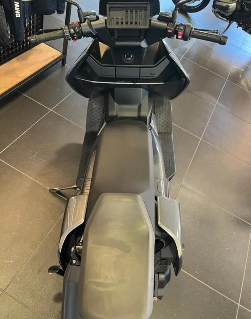 Bmw CE 04 (2021 - 25) (8)