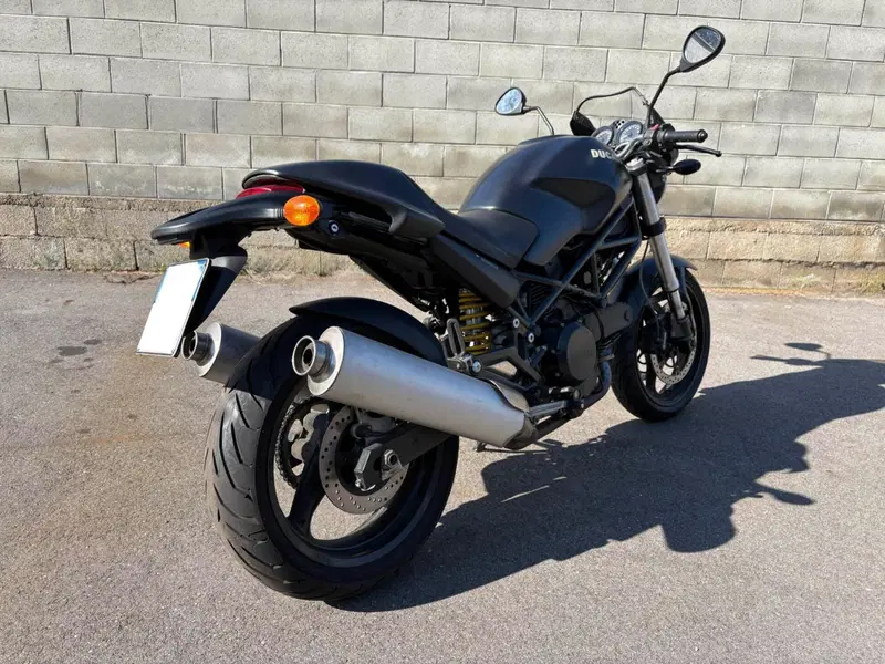 Ducati Monster 695 (2006 - 08) (4)