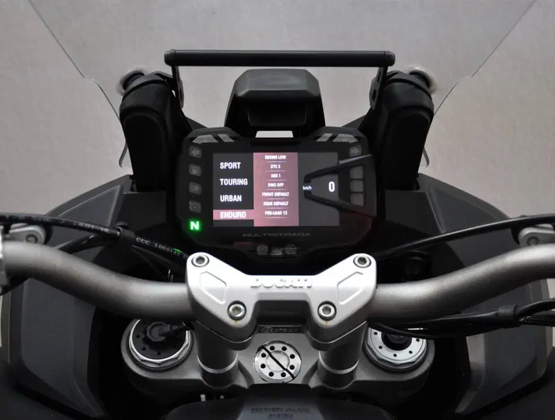 Ducati Multistrada 1200 Enduro (2016 - 18) (11)