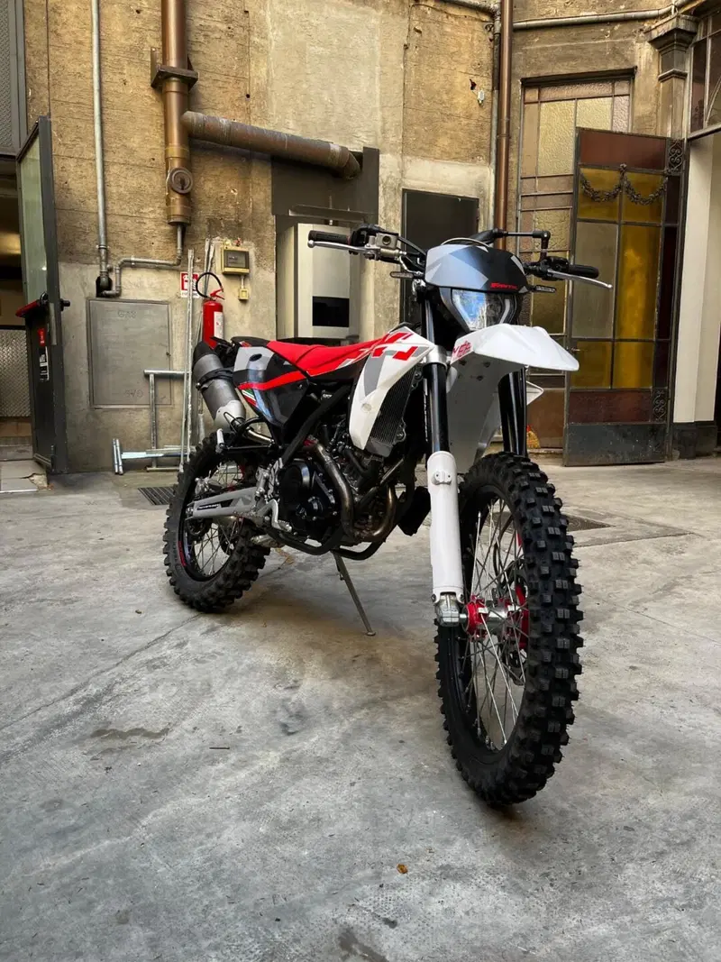 Fantic Motor XEF 125 Performance (2025 - 26) (4)