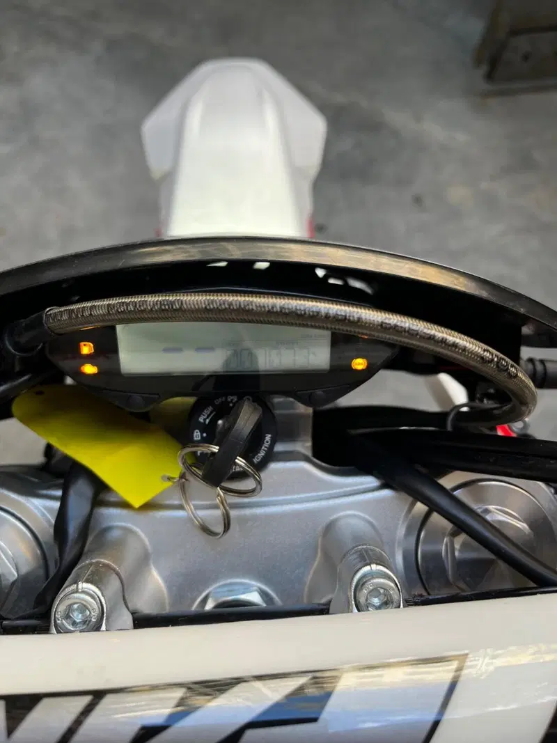 Fantic Motor XEF 125 Performance (2025 - 26) (6)