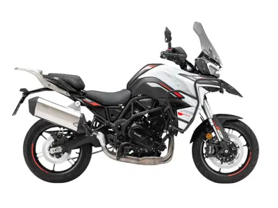 Benelli TRK 702 (2026) nuova