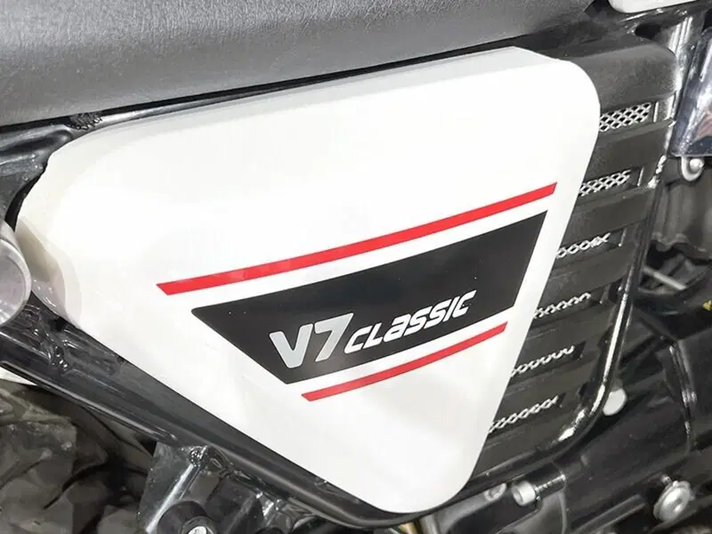 Moto Guzzi V7 Classic (2008 - 12) (4)
