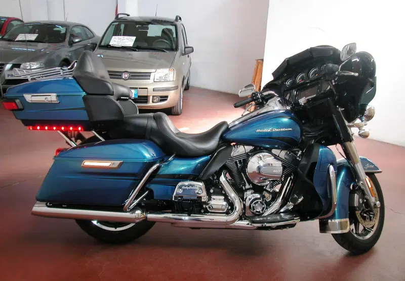 Harley-Davidson 1690 Electra Glide Ultra Limited (2014 - 15) - FLHTK (6)