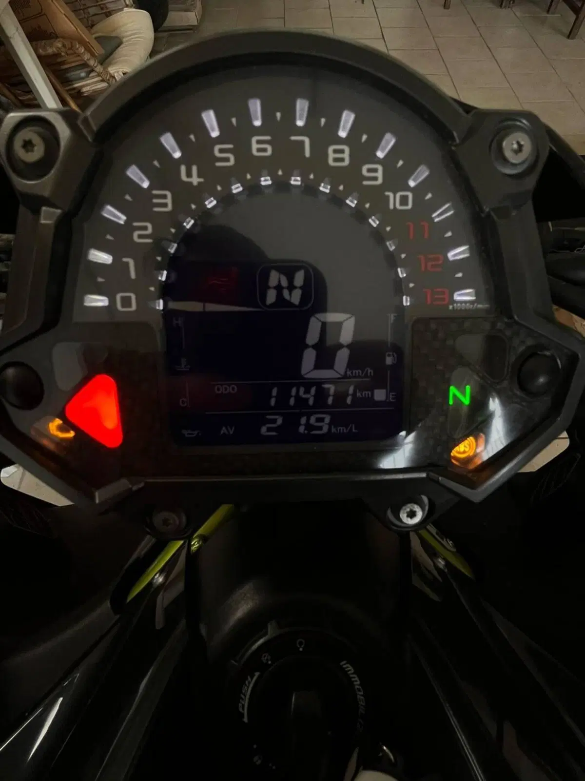 Kawasaki Z 900 (2017 - 18) (4)