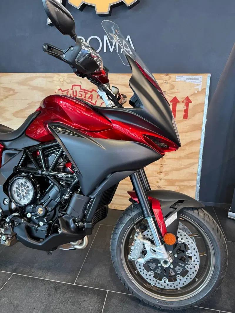 MV Agusta Turismo Veloce 800 Lusso SCS (2021 - 26) (8)