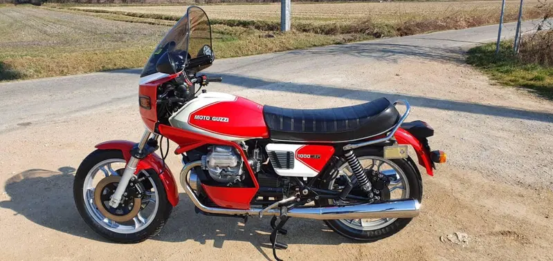Moto Guzzi 1000SP