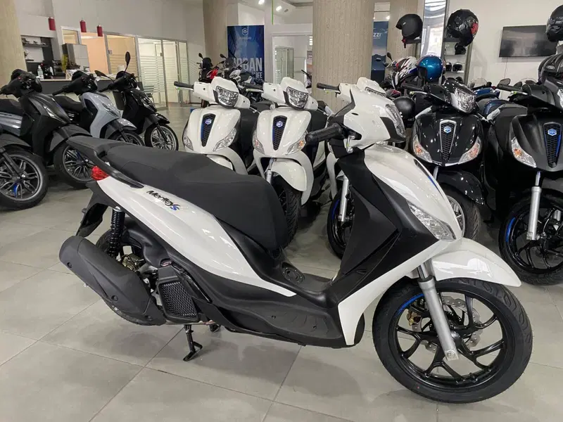 Piaggio Medley 125 S (2025 - 26) (2)