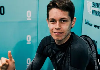 MotoGP 2026. Chi è Guido Pini, il talento del 2008 che ha riportato l'Italia alla vittoria in Moto3 e che corre col 94 (nel segno di Marc Marquez)