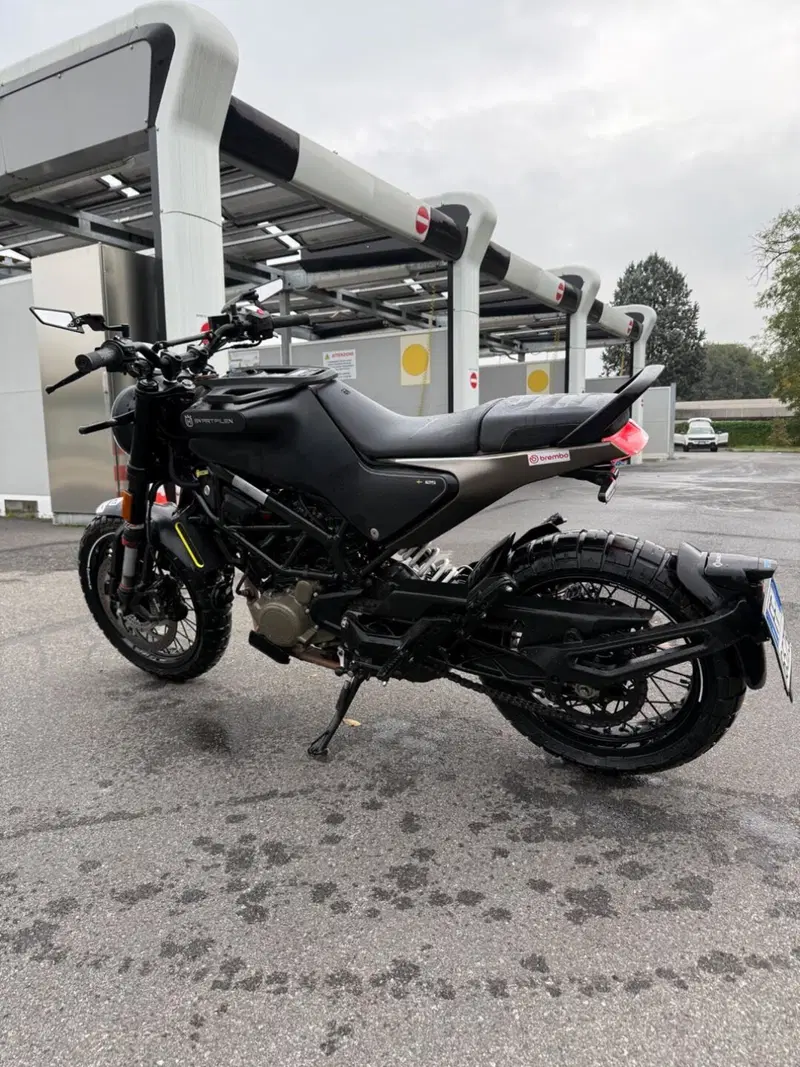 Husqvarna Svartpilen 125 (2021 - 23)