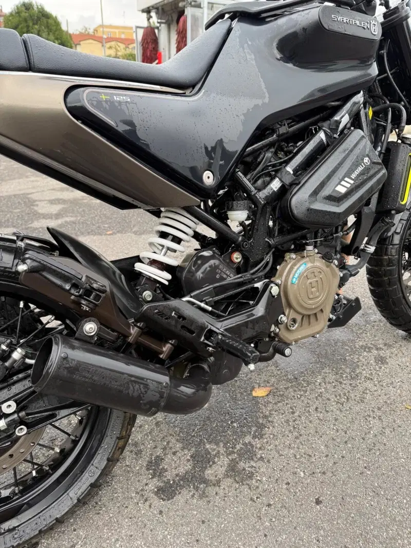 Husqvarna Svartpilen 125 (2021 - 23) (6)