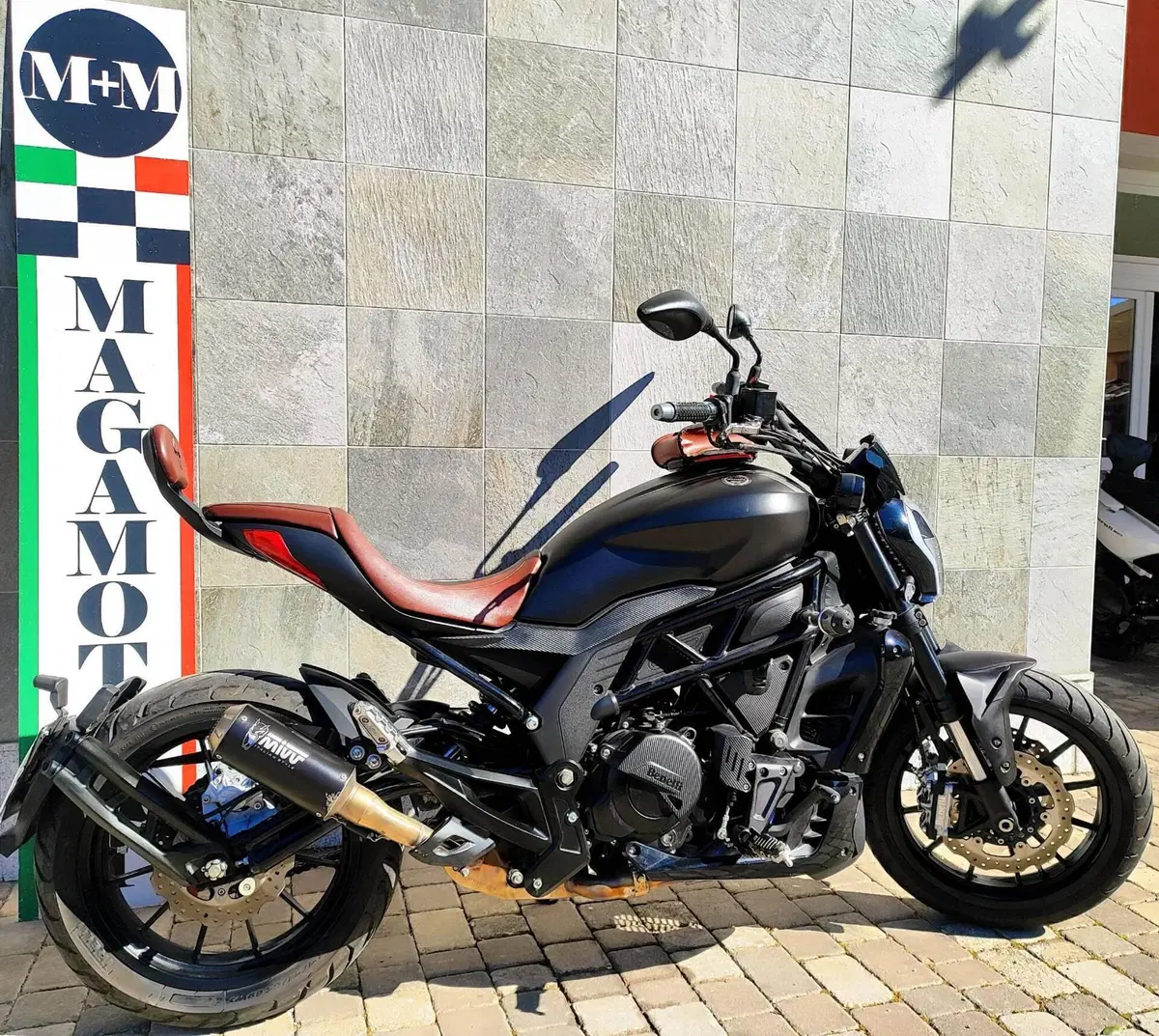 Benelli 502 C (2019 - 20) (9)