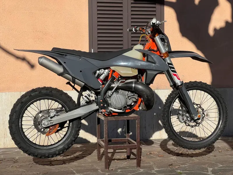 KTM 300 EXC E Six Days (2017)