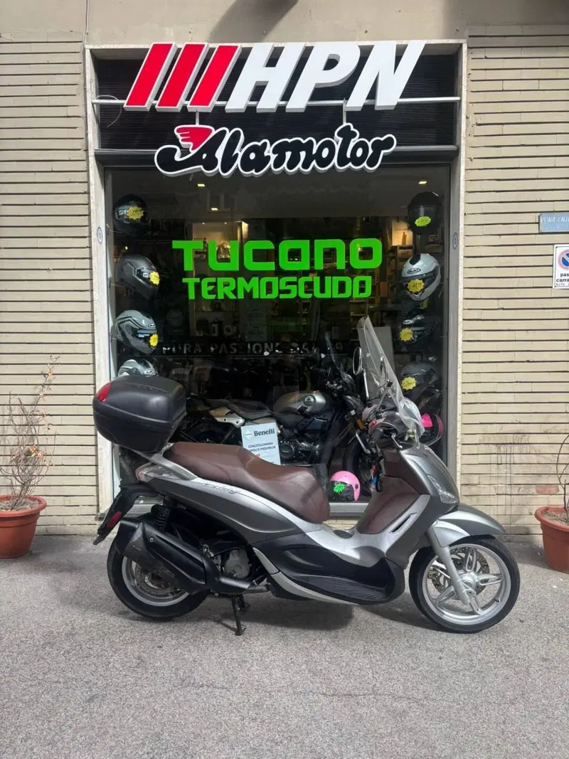 Piaggio Beverly 350 S ABS (2019 - 20) (3)