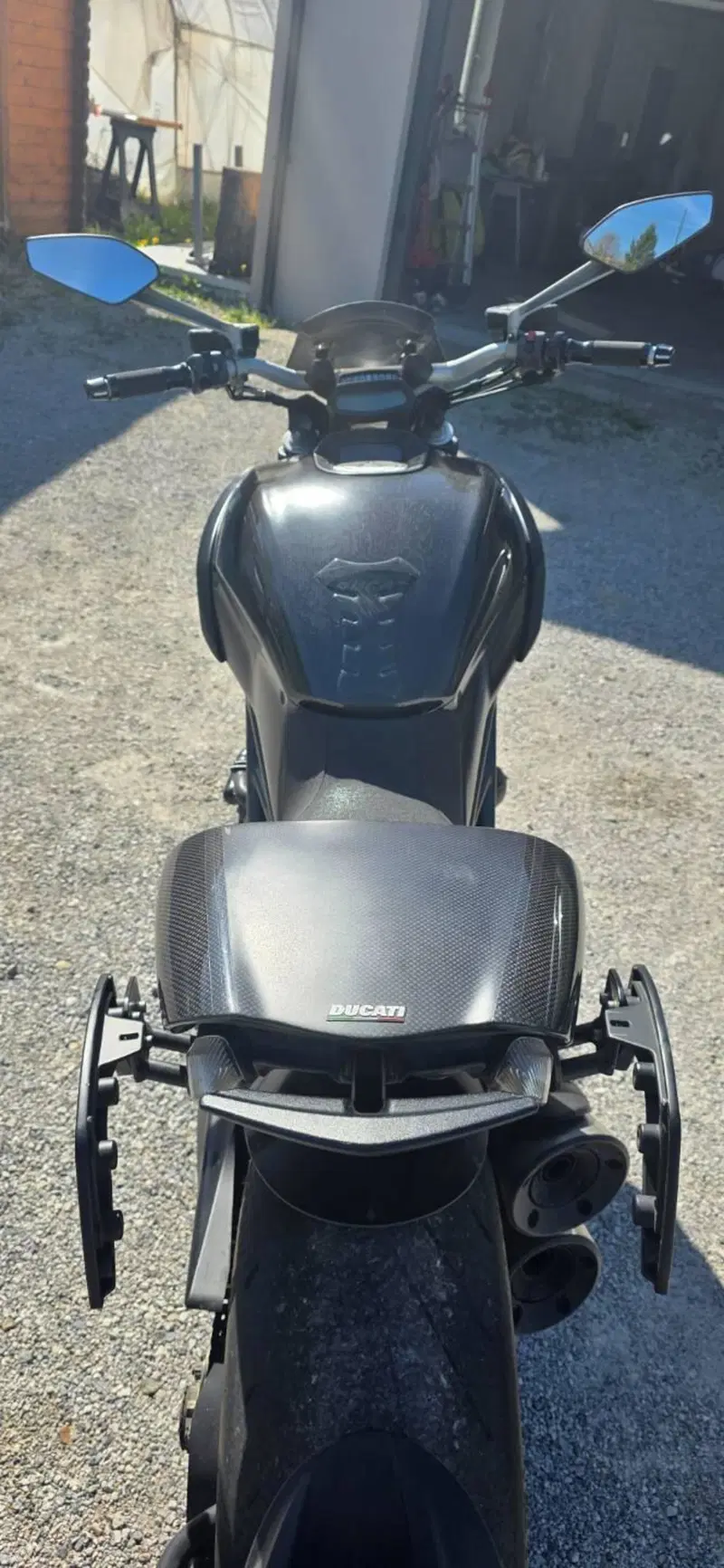 Ducati Diavel 1200 Carbon (2010 - 13) (3)