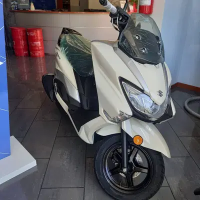 Suzuki Burgman Street 125 Executive (2023 - 26) nuova