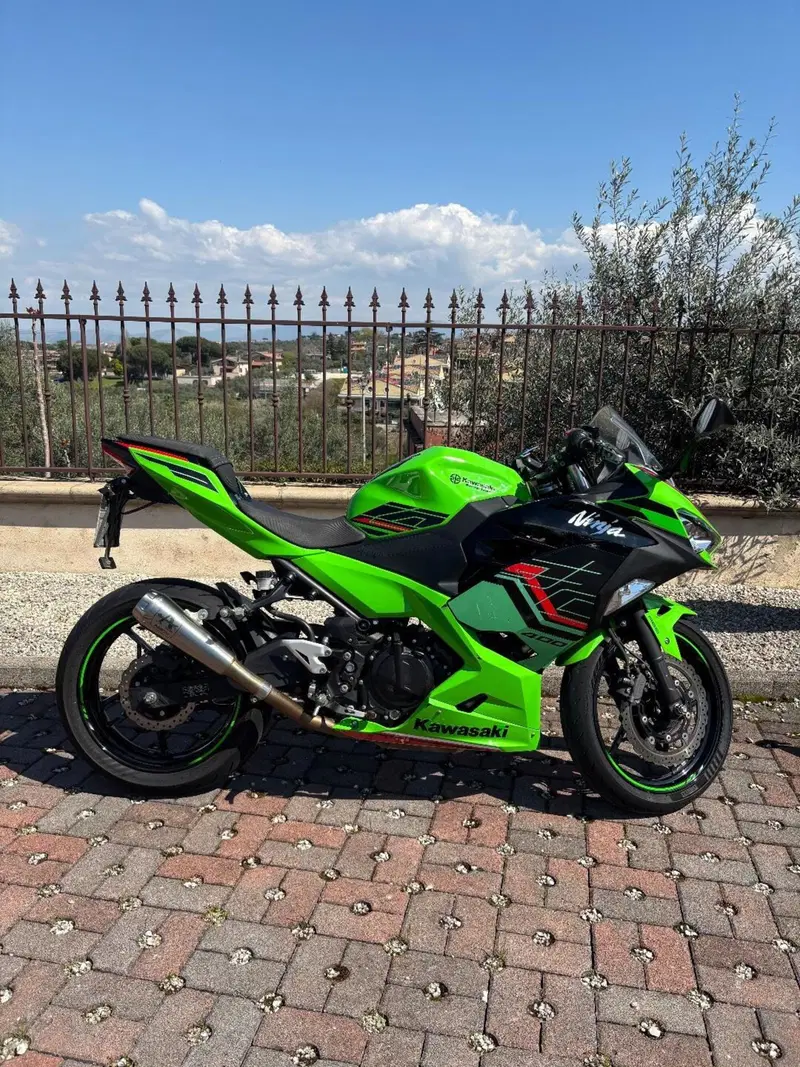 Kawasaki Ninja 400 (2023)