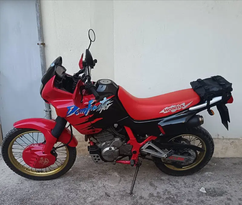 Honda Nx Dominator 650 (5)