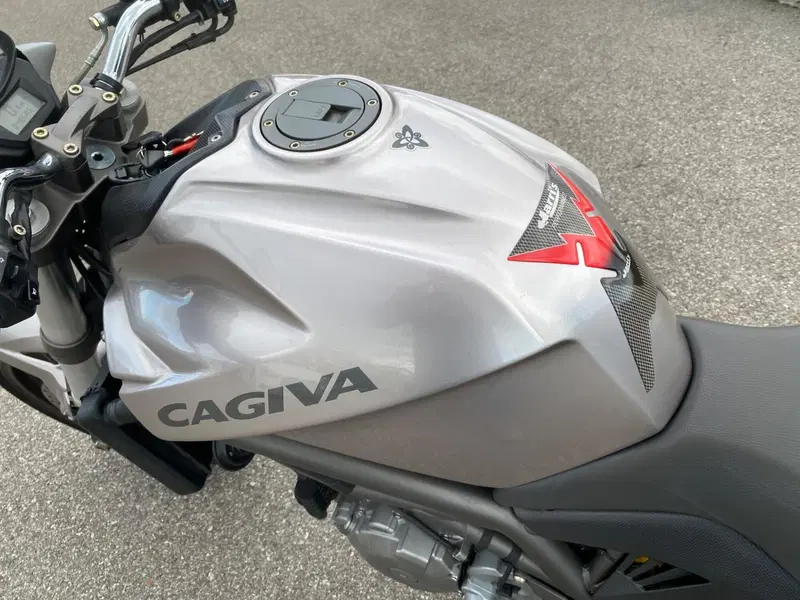 Cagiva Raptor 1000 (2000 - 05) (4)