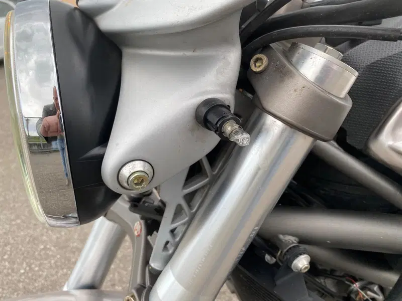 Cagiva Raptor 1000 (2000 - 05) (8)