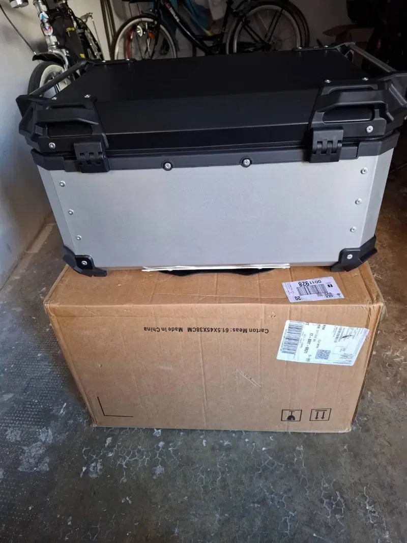 vendo bauletto 65 litri nuovi ancora imballato 100 % (2)