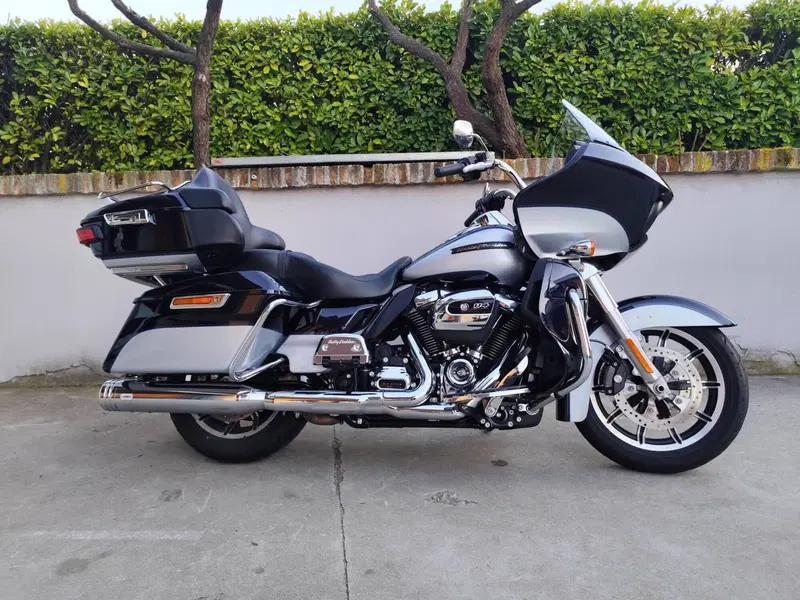 Harley-Davidson 114 Road Glide Limited (2020) - FLTRK