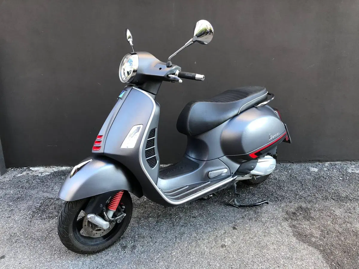 Vespa GTS 300 Super Hpe (2018 - 19) (5)