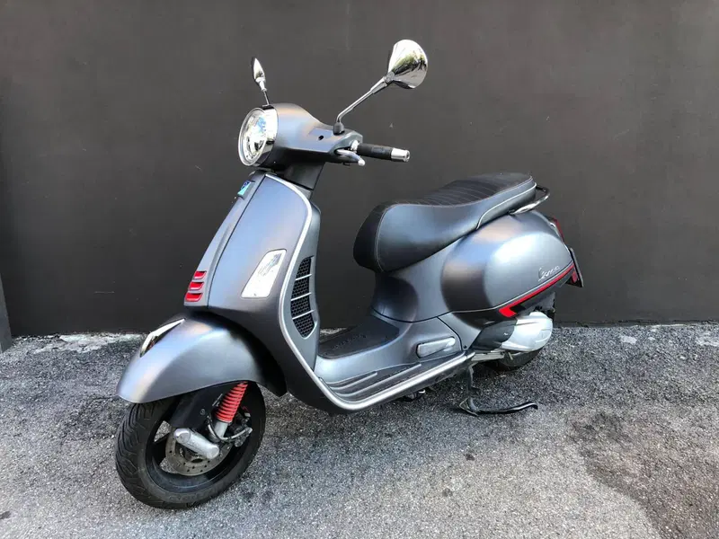 Vespa GTS 300 Super Hpe (2018 - 19) (5)