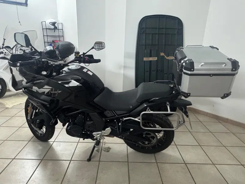 CFMOTO 700MT Adventure (2025 - 26) (7)