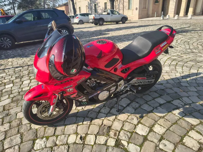 Honda CBR 600 F (1997 - 99) (5)