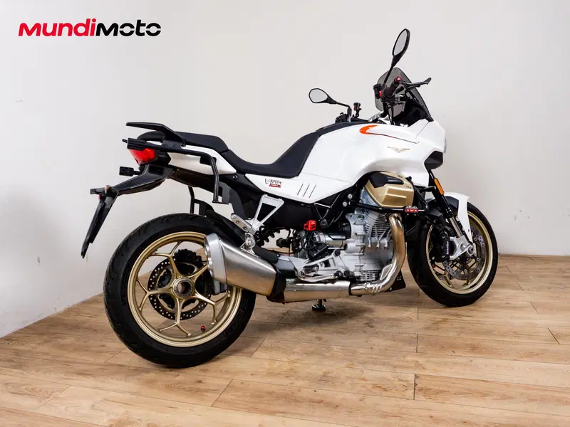 Moto Guzzi V100 Mandello (2022 - 24) (2)