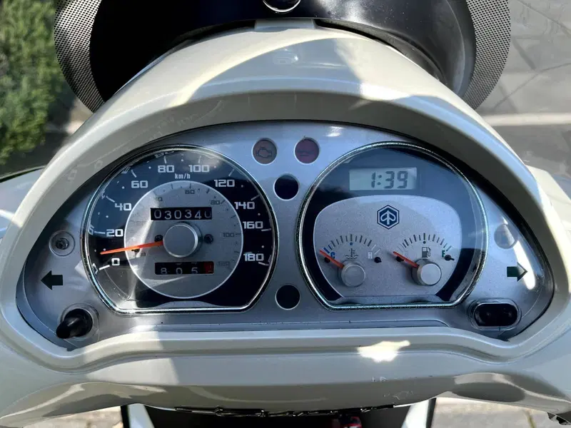 Piaggio Beverly 300 i.e. (2010 - 16) (5)