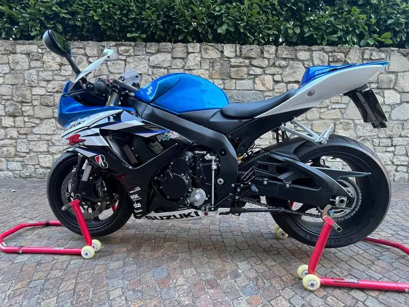 Suzuki GSX R 600 (2006 - 07) (5)