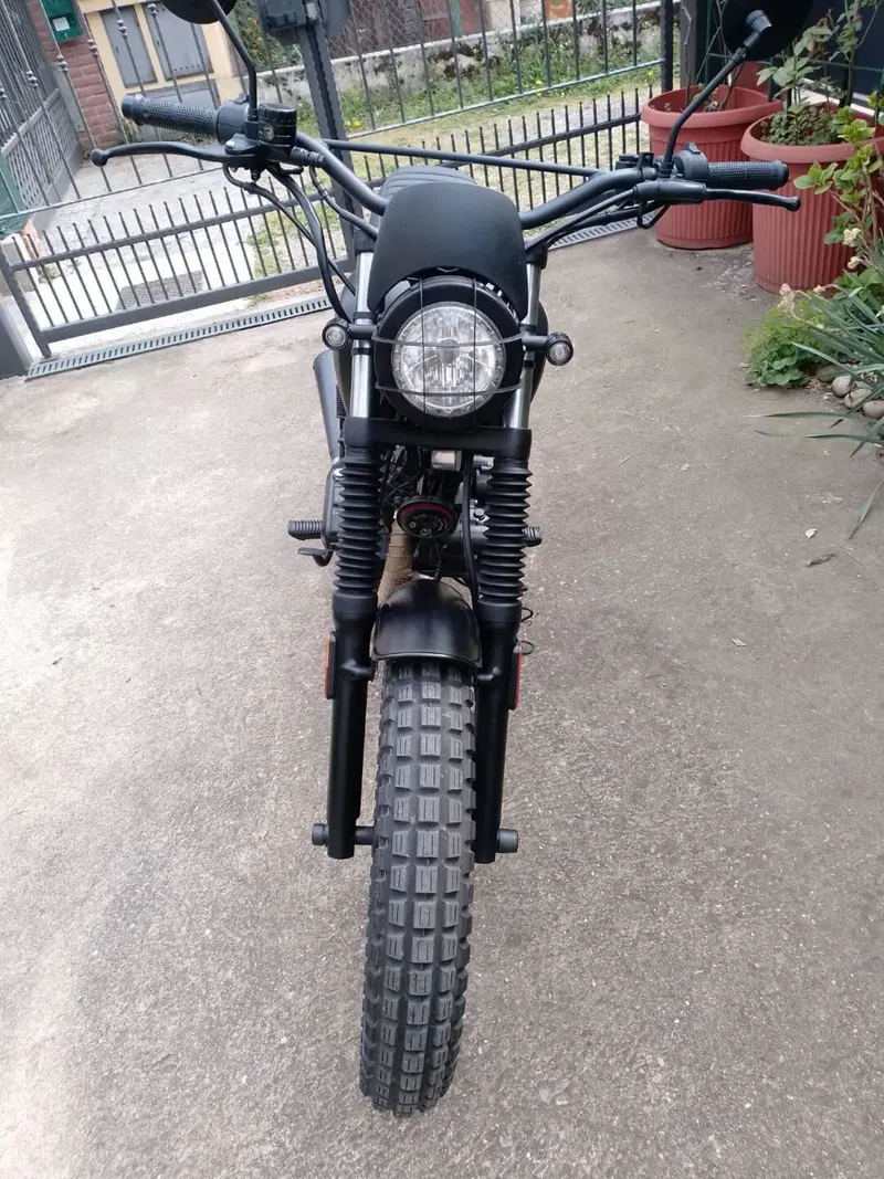 Brixton Motorcycles BX 125 X Scrambler EFI (2017 - 19) (3)