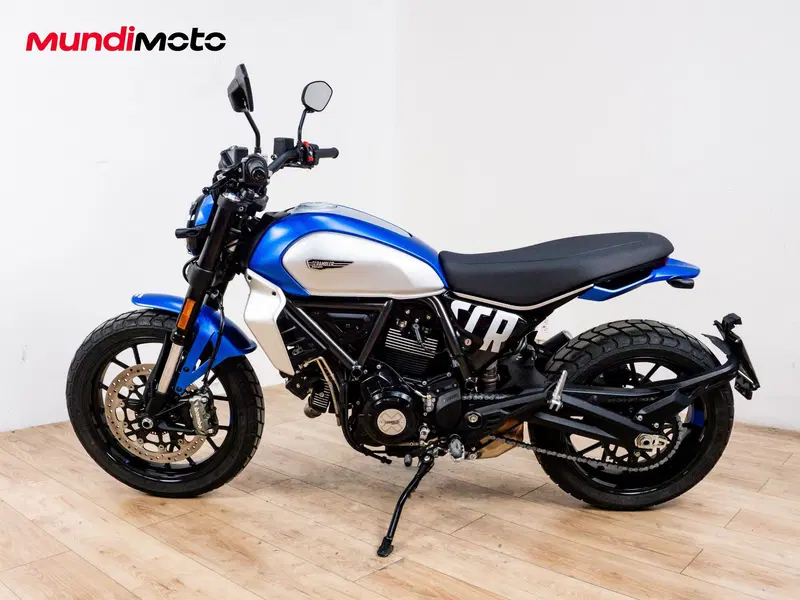 Ducati Scrambler 800 Icon Dark (2025 - 26) (5)