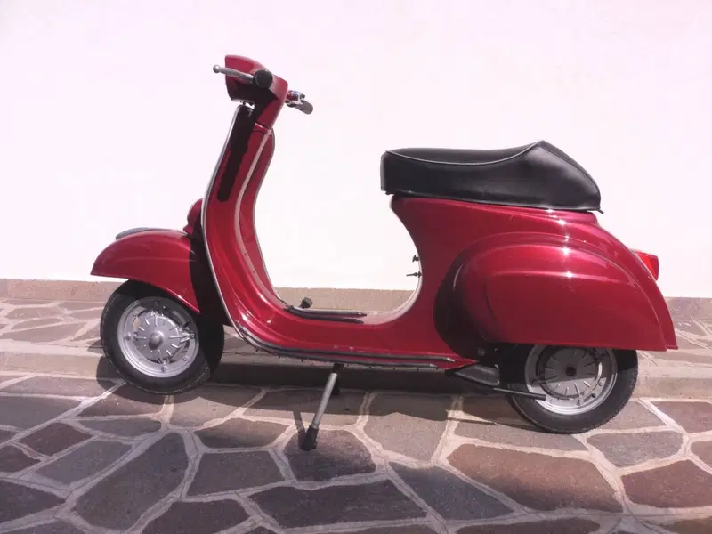 Piaggio Vespa 50 R (4)