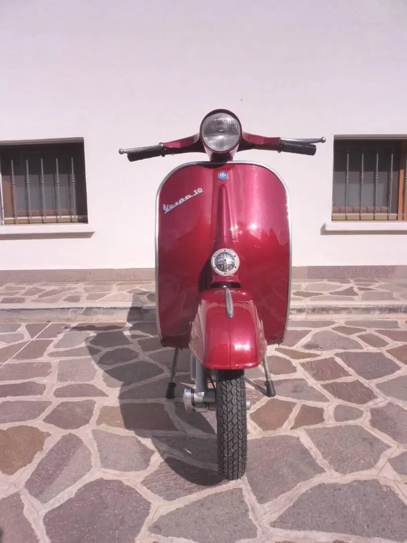 Piaggio Vespa 50 R (5)
