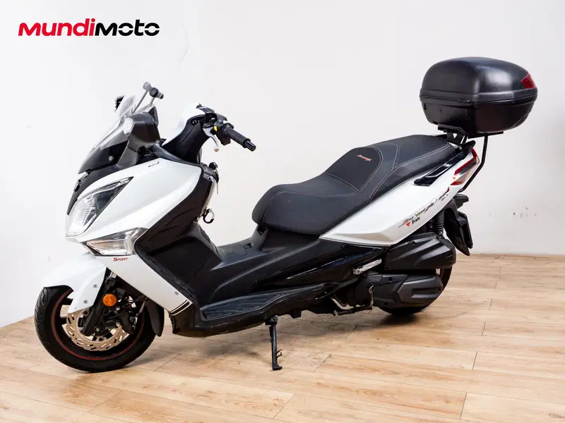 Sym Joymax 300 i ABS (2012 - 18) (6)