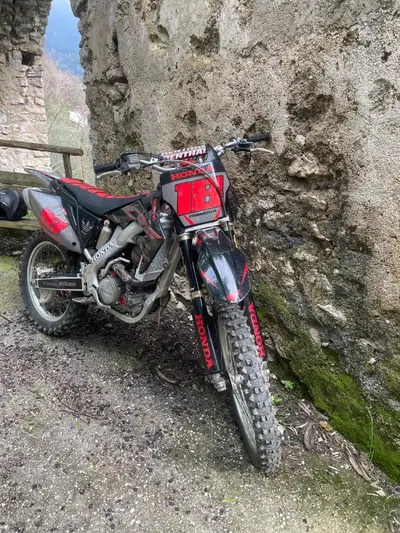Honda CRF 250R (2006) usata
