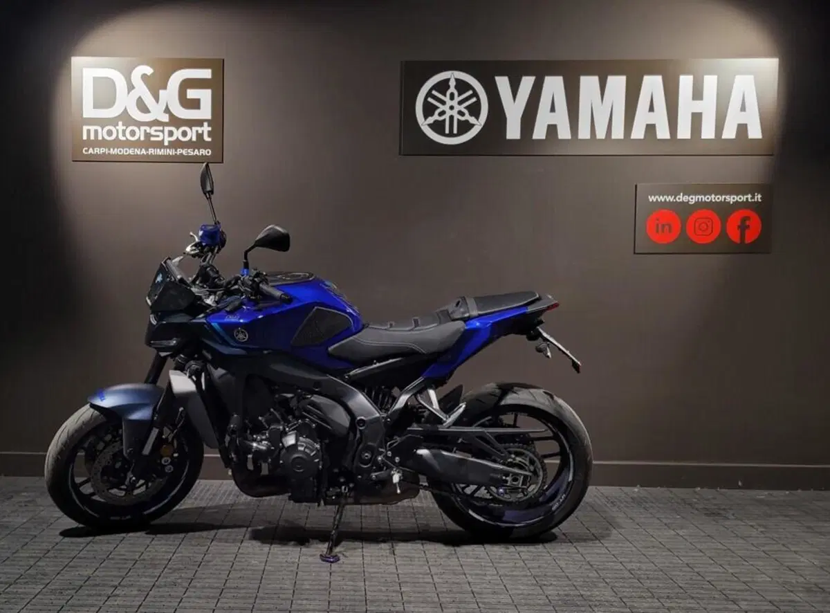 Yamaha MT-09 Y-AMT (2024 - 26) (5)