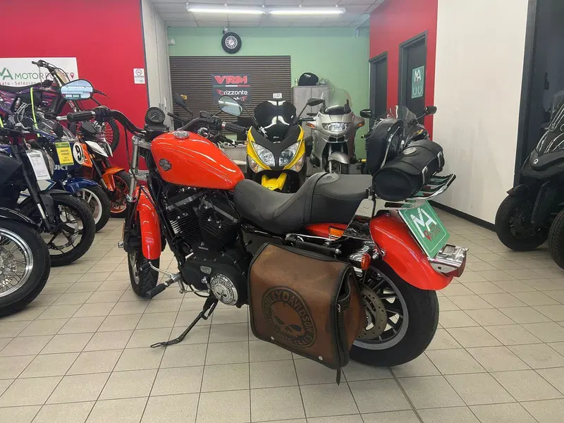 Harley-Davidson 883 R (2008 - 16) - XL 883R