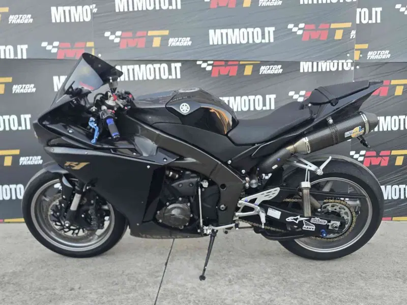 Yamaha YZF R1 (2009 - 11) (2)
